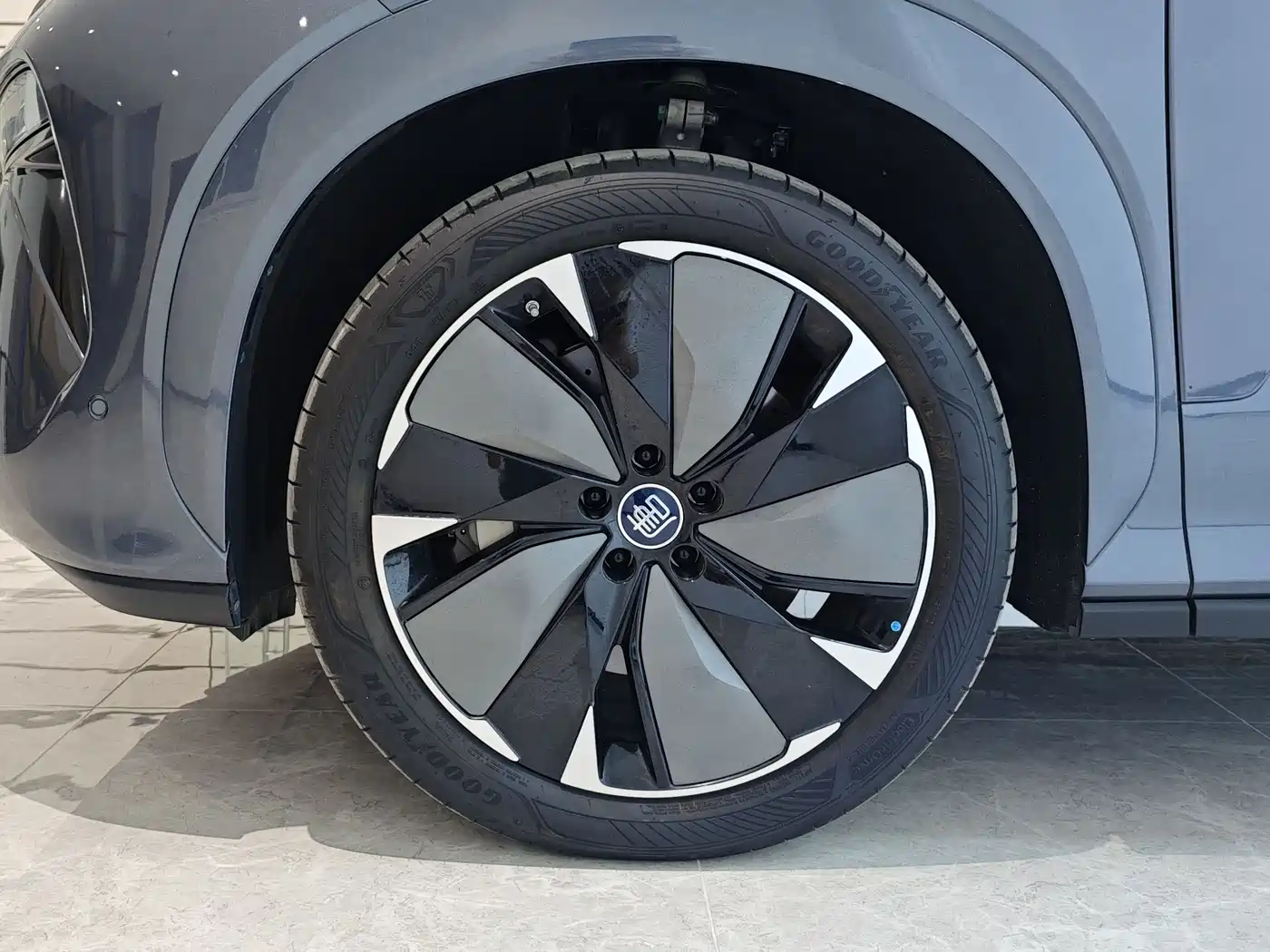 BYD Tang L 2025 DM 175KM Drone Player Edition фото 16