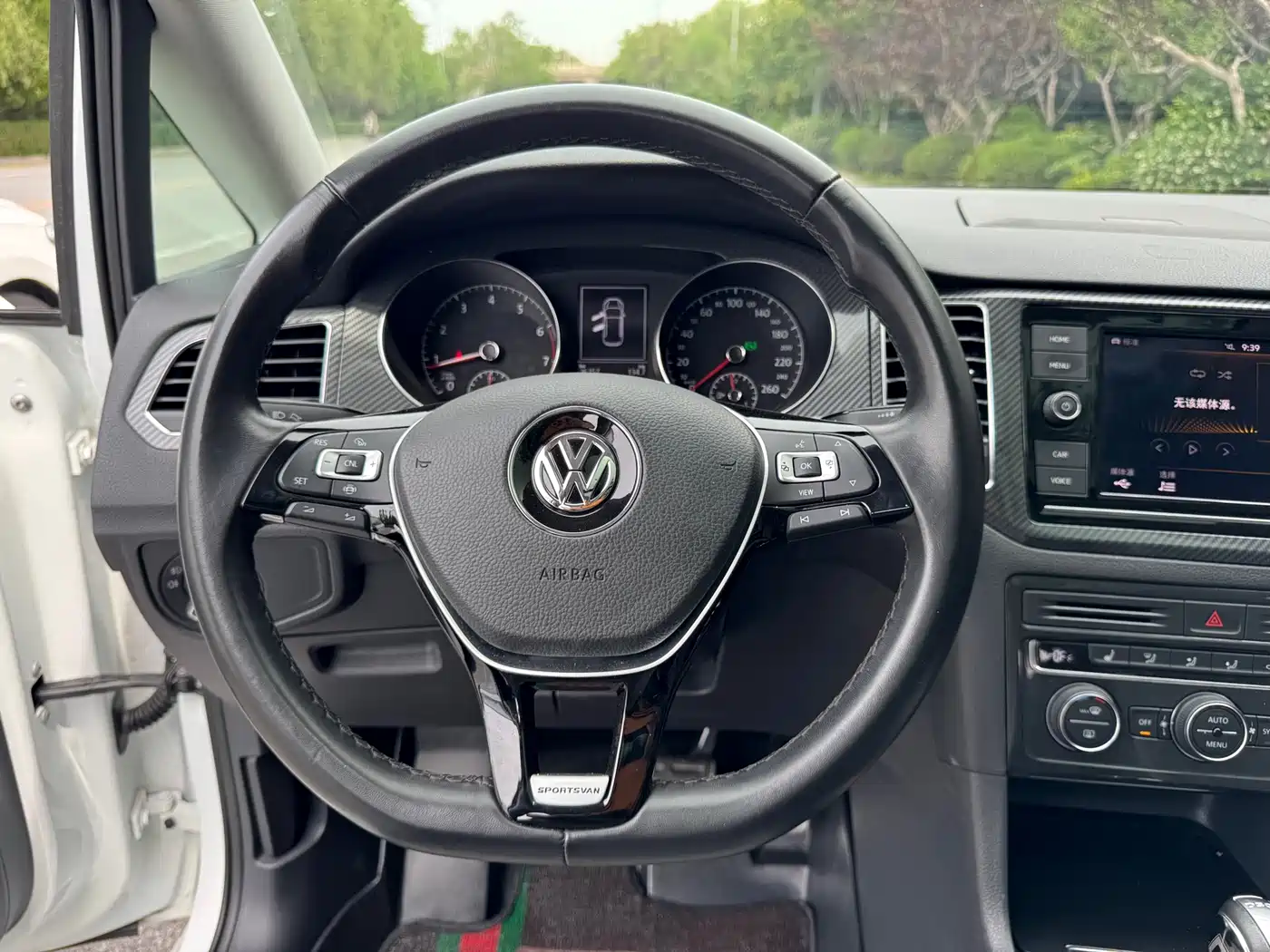 Volkswagen Golf Sportsvan 2019 280TSI Automatic Voyager China V фото 14