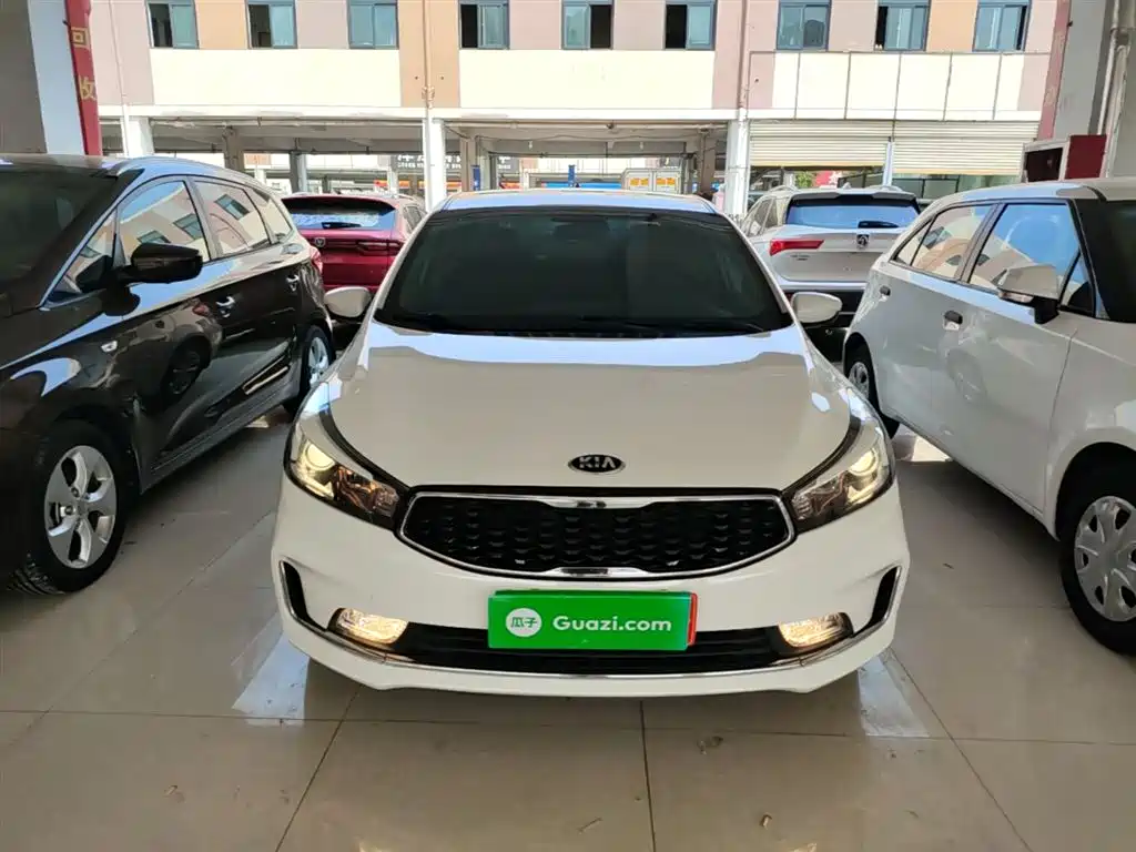 Kia K3 2017 1.6L Automatic 15th Anniversary Special GLS фото 3