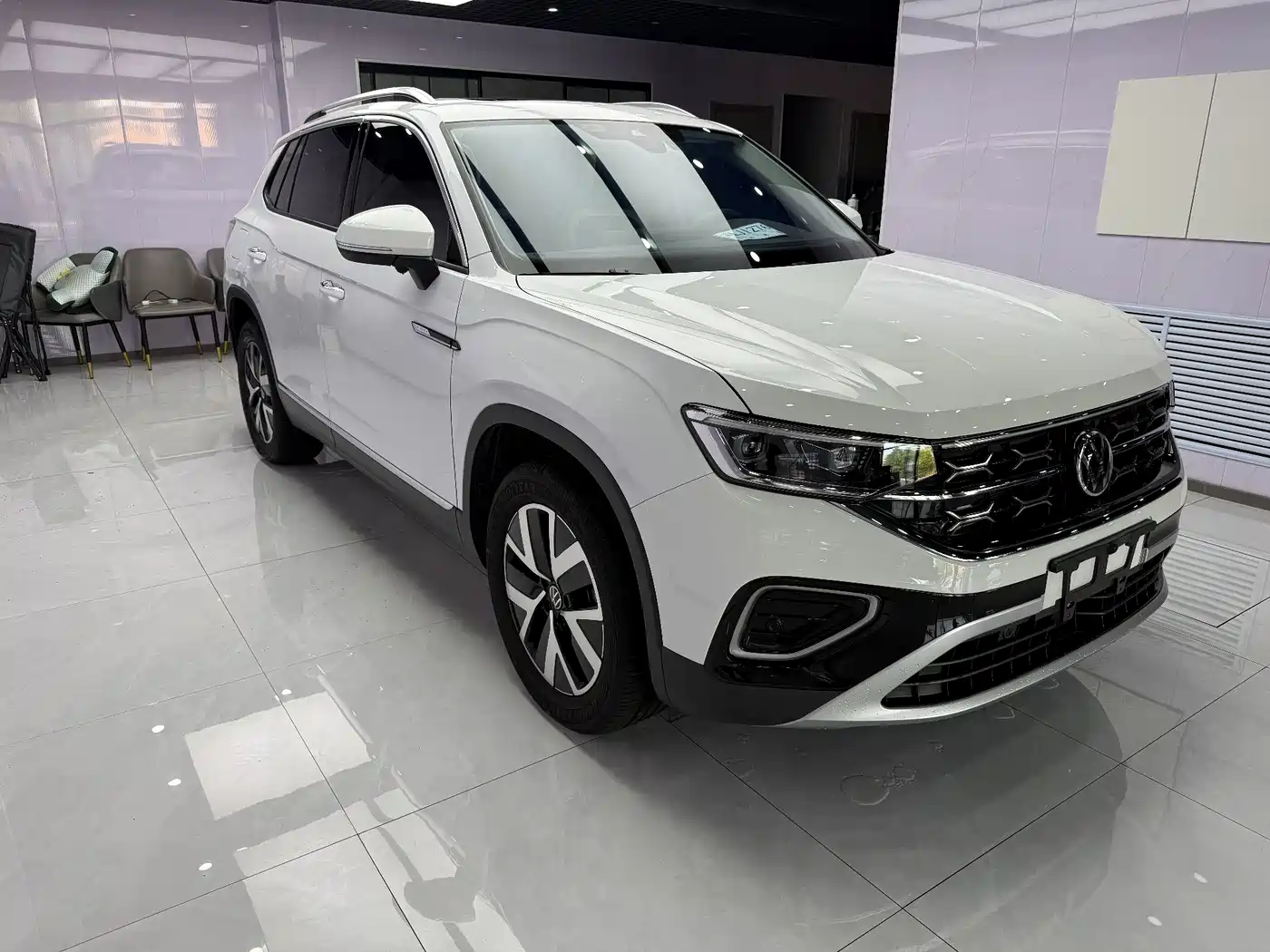 Volkswagen Tayron 2023 280TSI 2WD Luxury Plus Advanced Edition фото 4