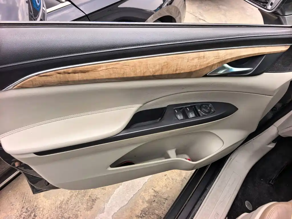 Фото 7 - Buick GL8