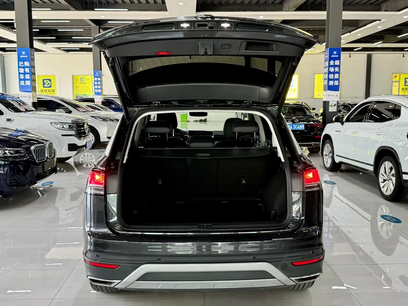 Volkswagen Tayron 2023 280TSI 2WD Luxury Plus Advanced Edition фото 12