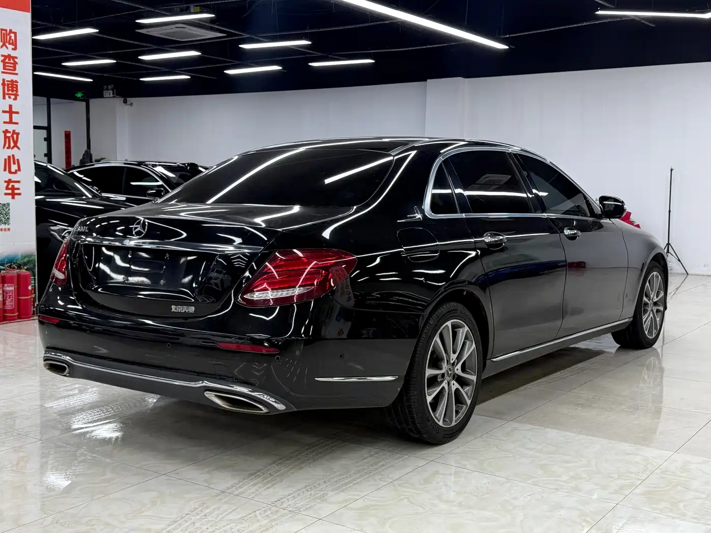 Mercedes-Benz E-Class 2018 E 300 L Luxury фото 7