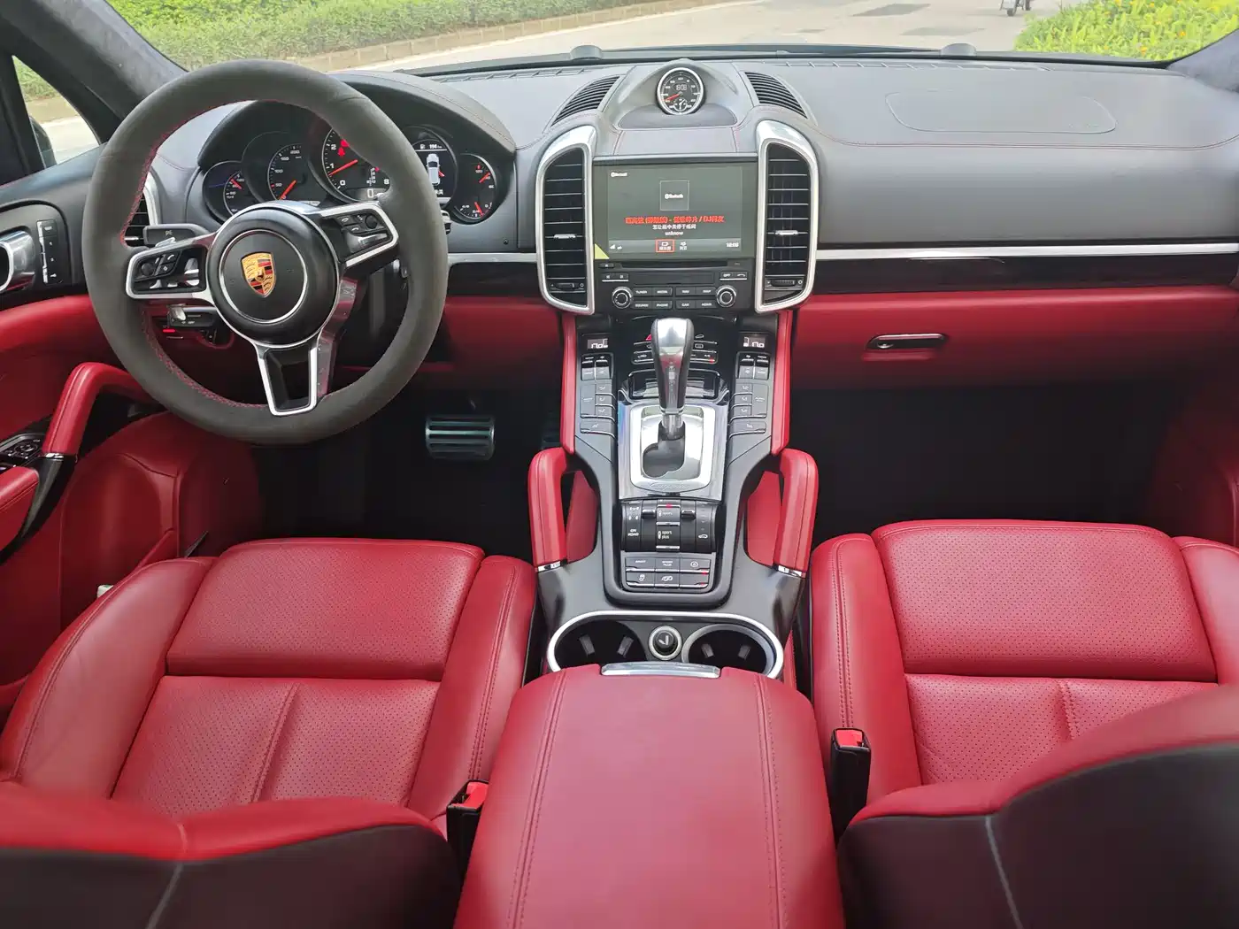 Porsche Cayenne 2016 Cayenne GTS 3.6T фото 8