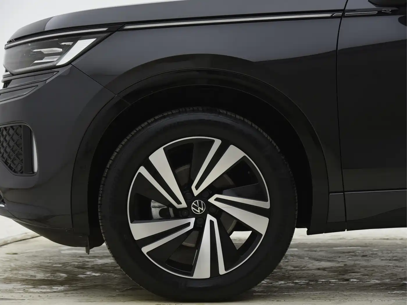 Volkswagen Talagon 2024 380TSI 4WD R-Line Cruise Shared Edition фото 4