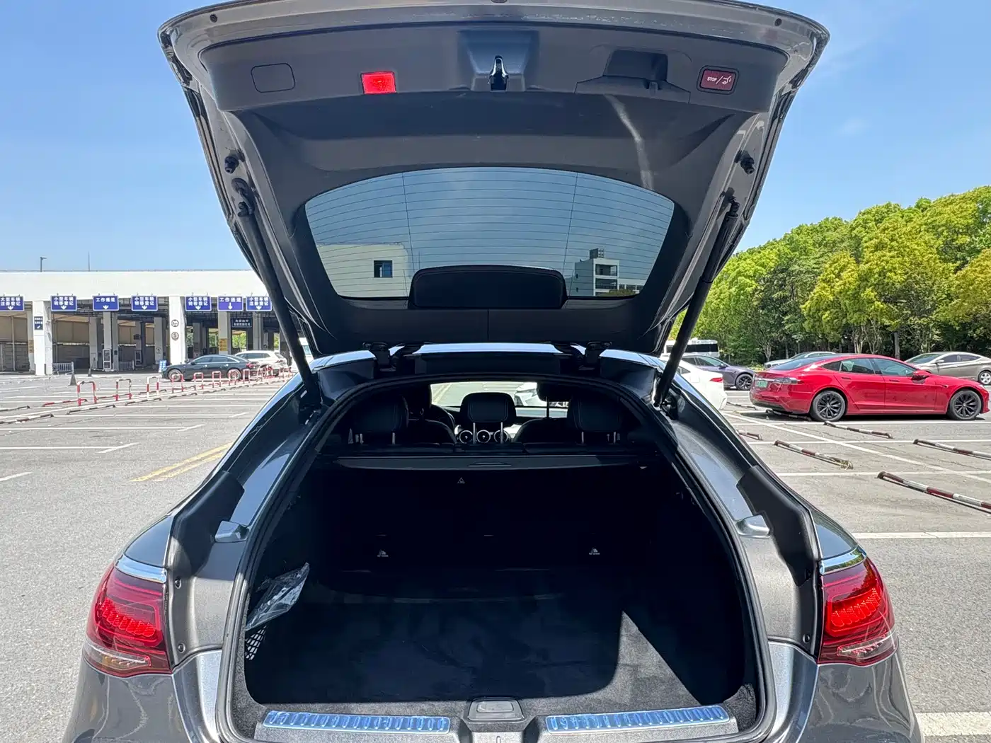 Mercedes-Benz GLC Coupe 2020 GLC 260 4MATIC Coupe SUV фото 12