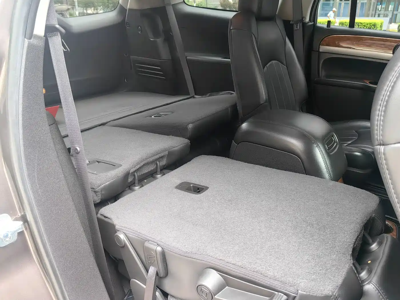 Buick Enclave 2010 3.6L Flagship Edition фото 17