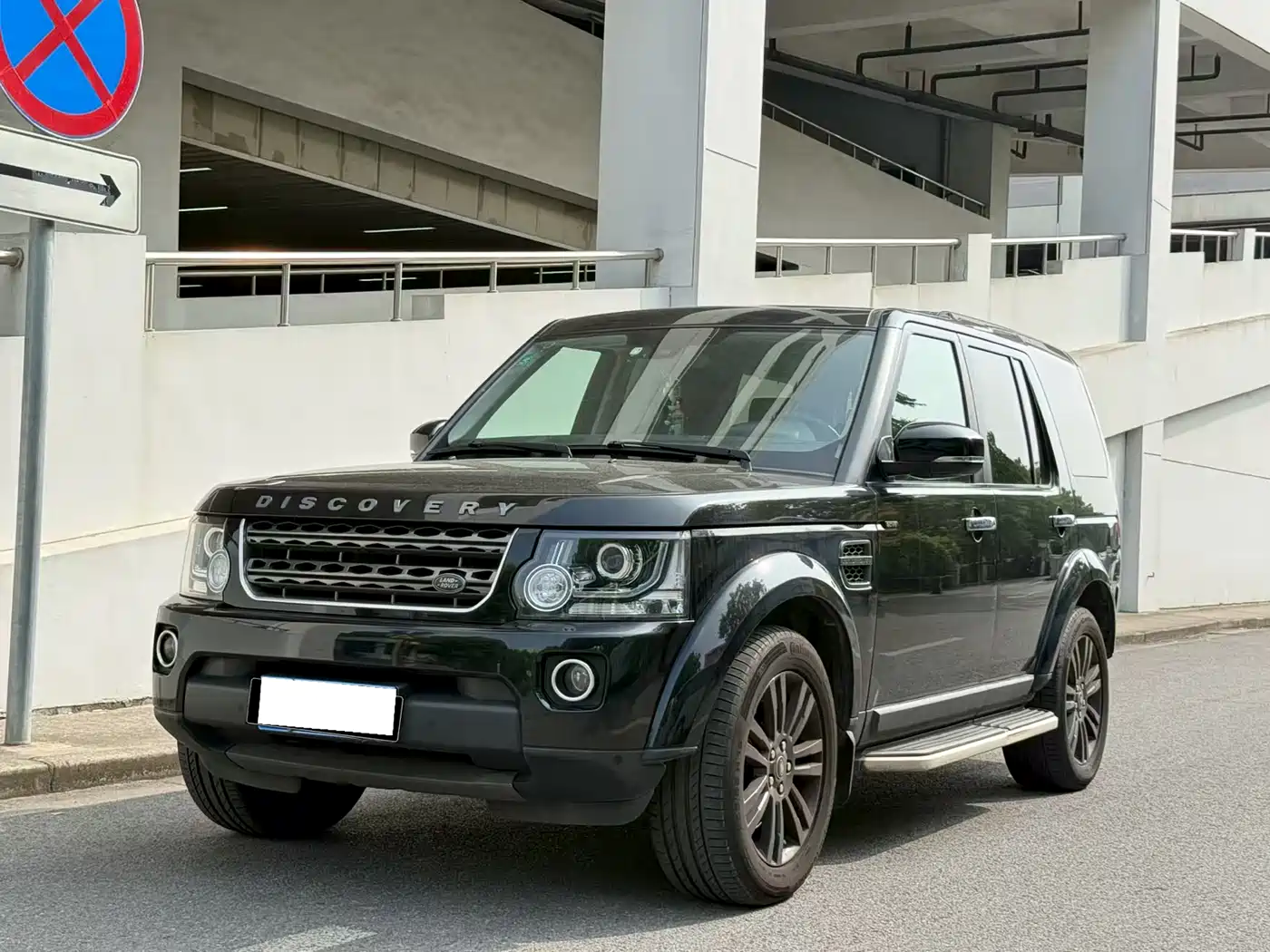Land Rover Discovery 2016 3.0 SC Black Edition SE