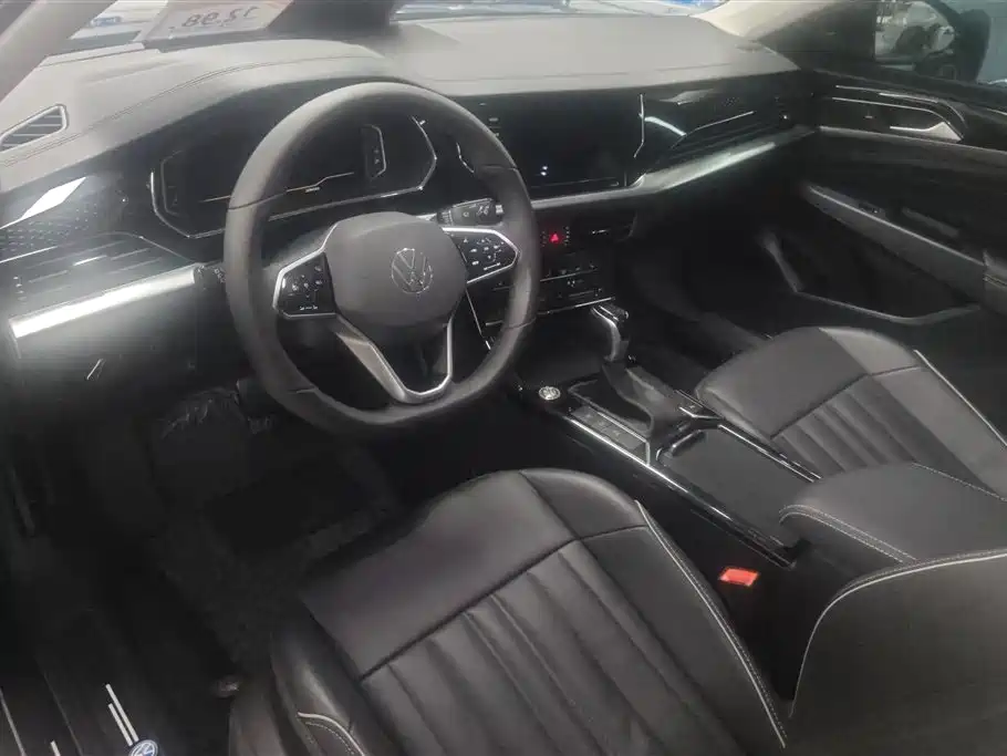 Volkswagen Passat 2023 330TSI Starlight Elite Edition фото 12