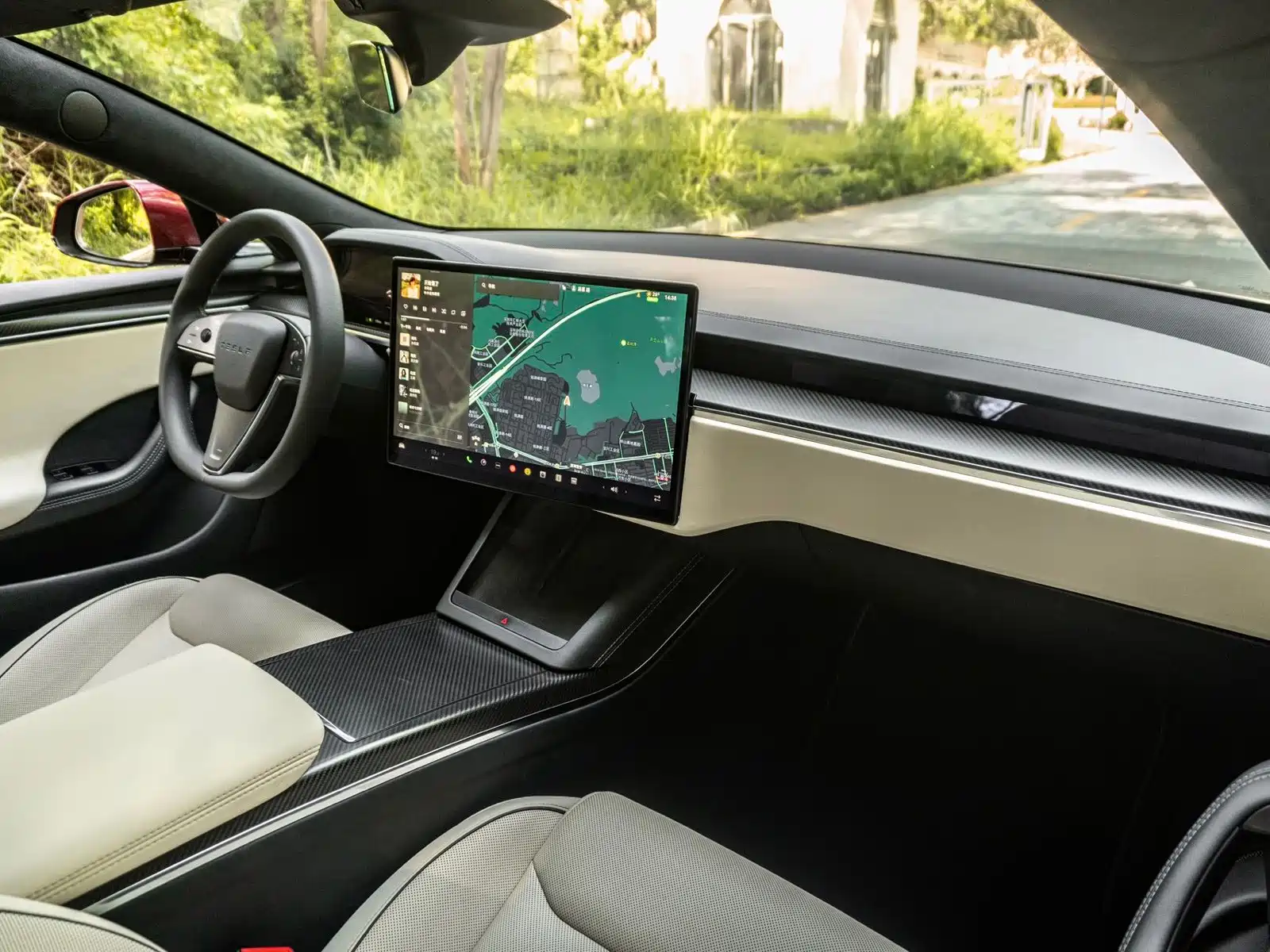 Photo 16 - Tesla Model S