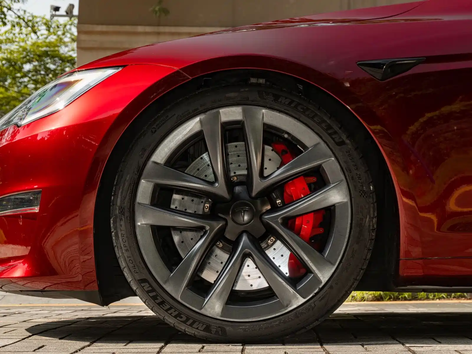 Photo 22 - Tesla Model S