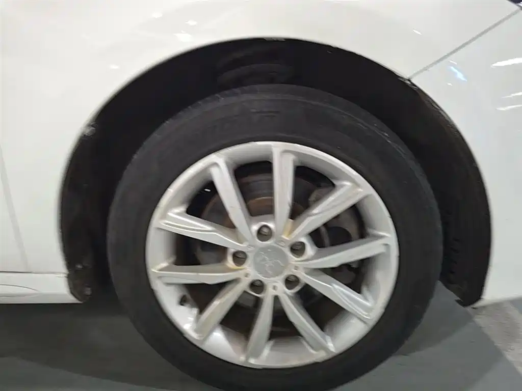 BYD Song MAX 2019 1.5T Manual Smart Connected Sunroof 6-seater China VI фото 23