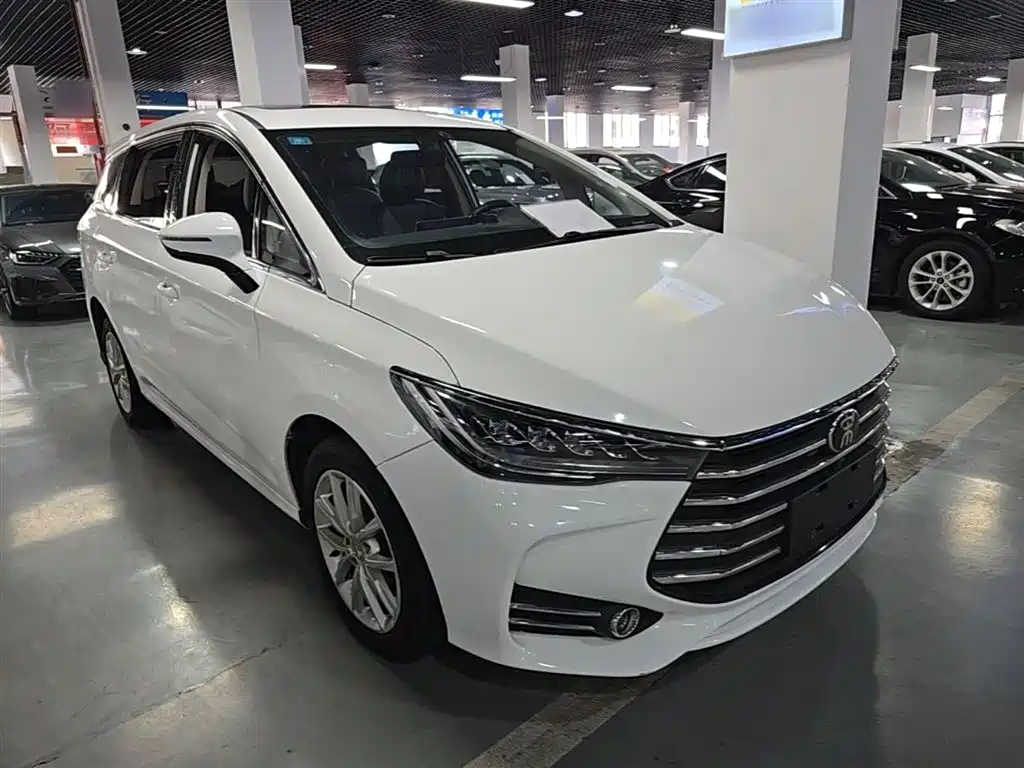 BYD Song MAX 2019 1.5T Manual Smart Connected Sunroof 6-seater China VI фото 4