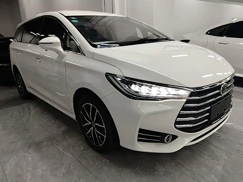 BYD Song MAX 2017 1.5T Auto Smart Luxury 7-Seater фото 4