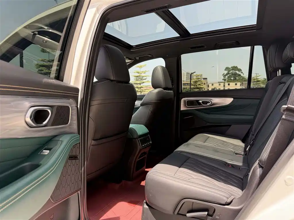 GAC Trumpchi Trumpchi GS8 2022 Pilot Series 2.0TGDI 2WD Luxury Smart Connect Edition (7-Seater) фото 5