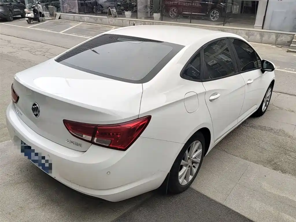 Buick Verano 2018 Sedan 15S Automatic Leading фото 12
