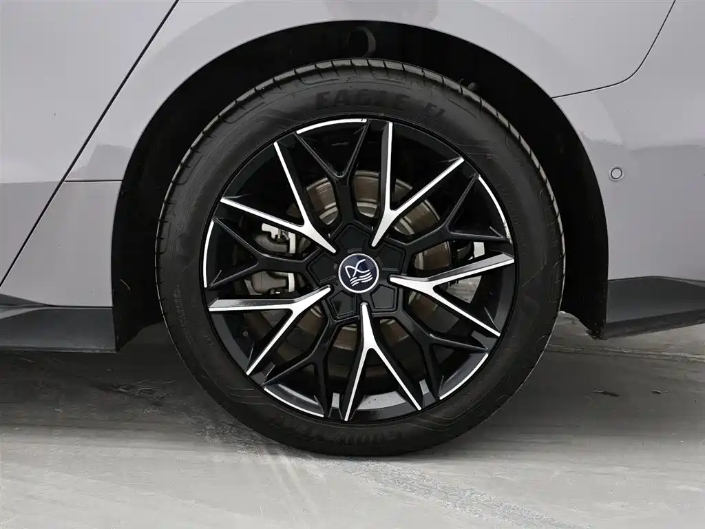 BYD HAN