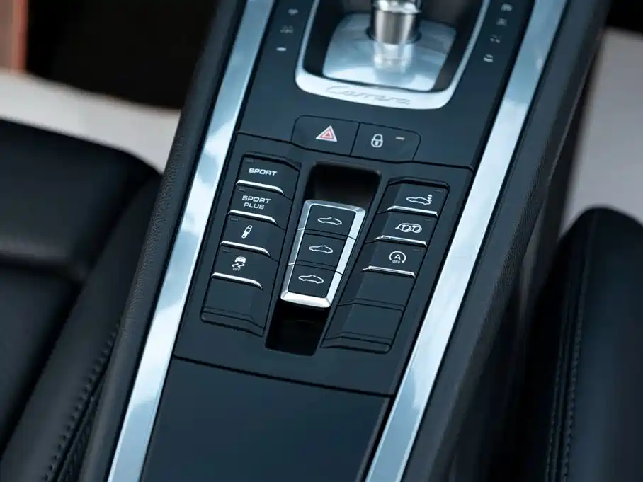 Porsche 911 2012 Carrera S 3.8L фото 33