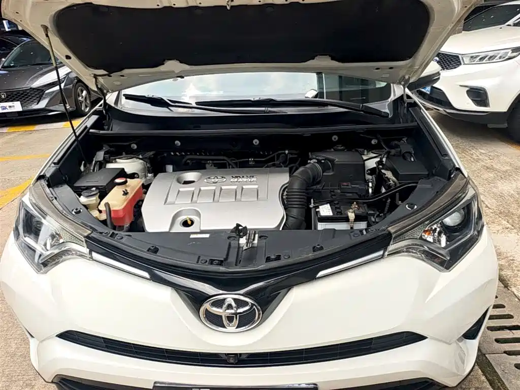 Toyota RAV4 Rongfang 2016 2.0L CVT 2WD Trend (China V) фото 20