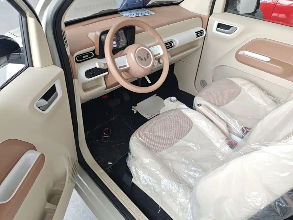 Wuling Motors Hongguang MINIEV 2026 2024 3rd Generation 215km Youth Edition