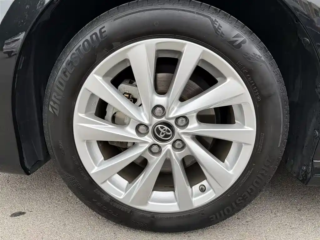 Toyota Camry 2021 2.0G Luxury Edition фото 11