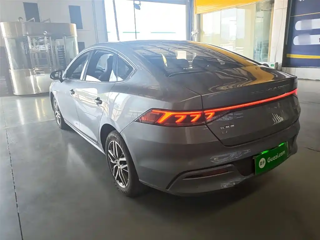 BYD Qin PLUS 2024 Glory Edition EV 420KM Leading фото 5