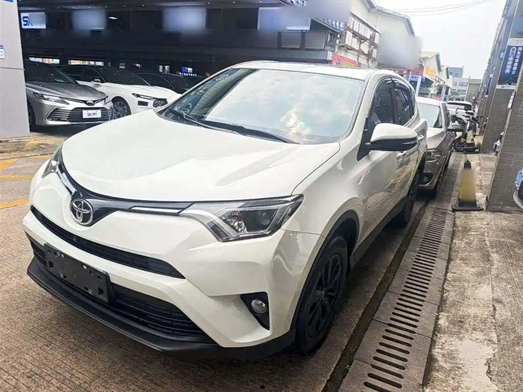 Toyota RAV4 Rongfang 2016 2.0L CVT 2WD Trend (China V)