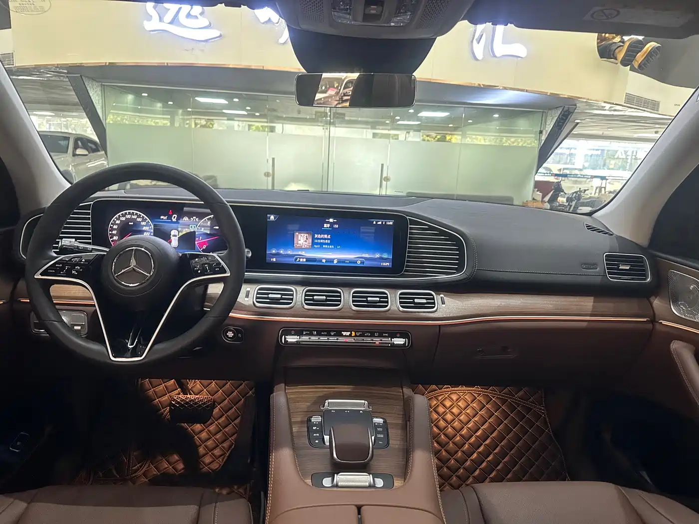 Mercedes-Benz GLE 2024 GLE 450 4MATIC Fashion фото 7