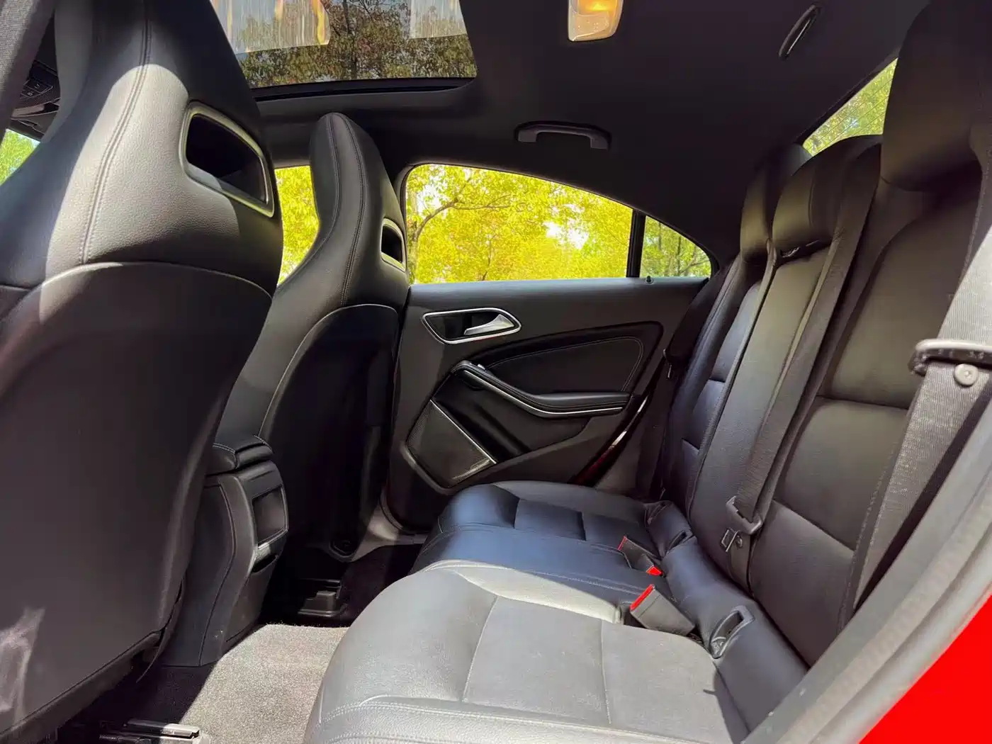Mercedes-Benz CLA (Import) 2015 CLA 200 фото 12