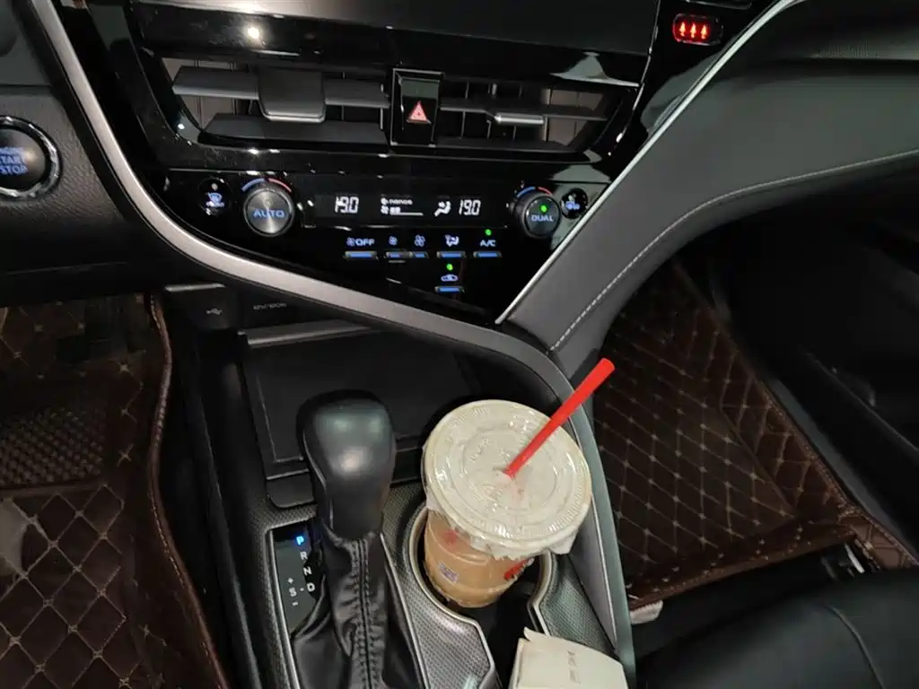 Toyota Camry 2021 2.5S Feng Shang Edition фото 13