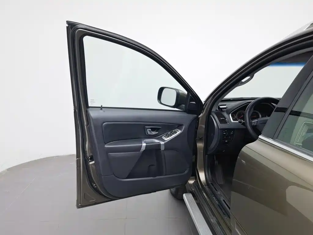 Volvo XC Classic 2016 2014 T5 Luxury Edition