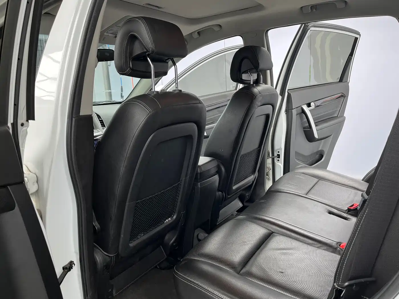 Chevrolet Captiva 2014 2.4L 4WD Luxury 5-seater фото 11