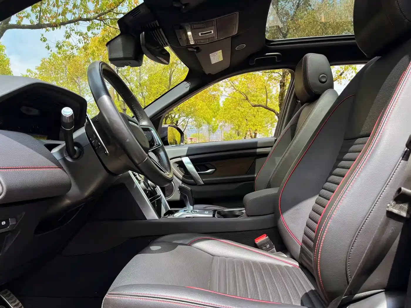 LAND ROVER DISCOVER SPORTS