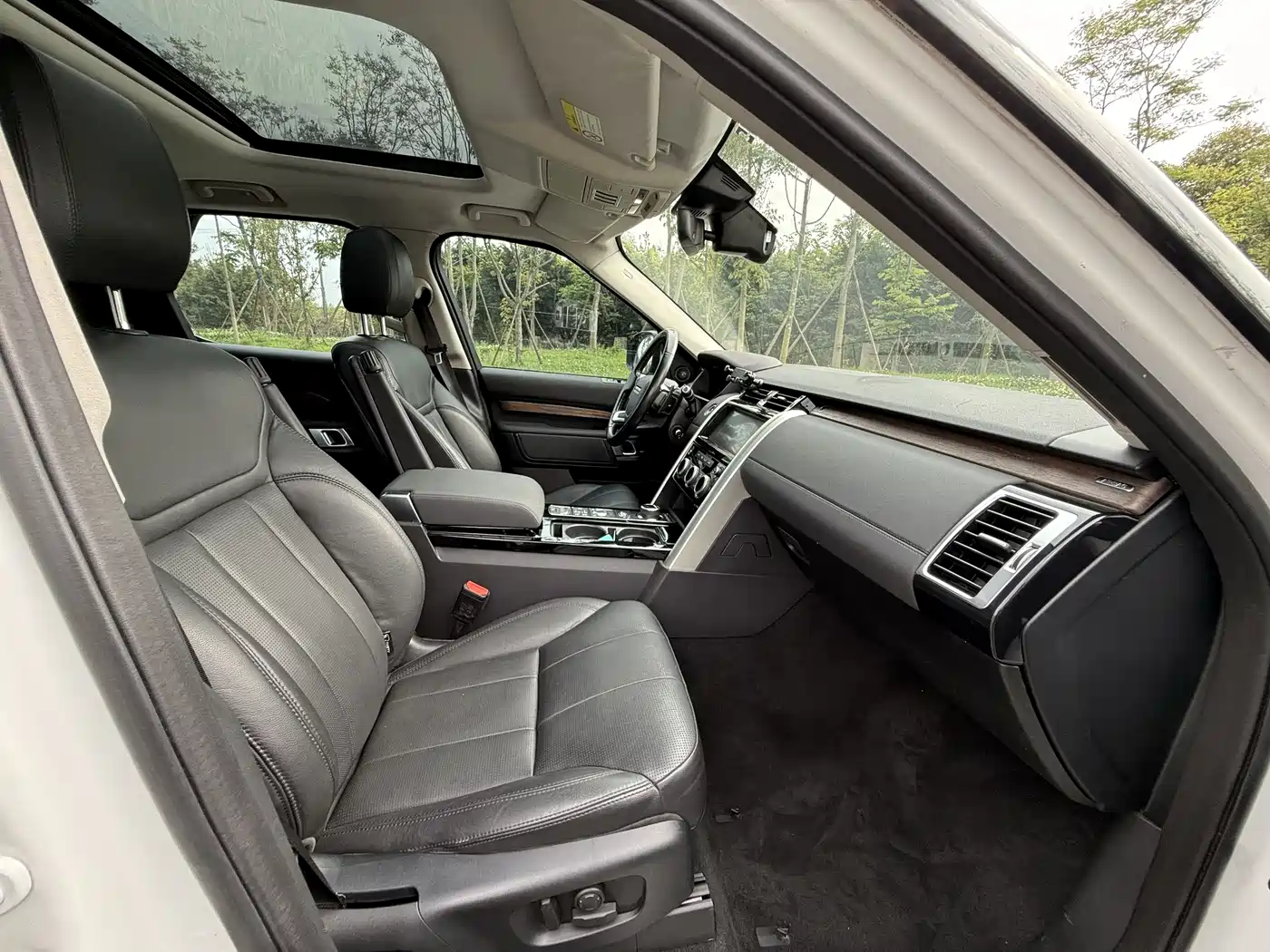 Land Rover Discovery 2018 3.0 SC V6 HSE фото 7