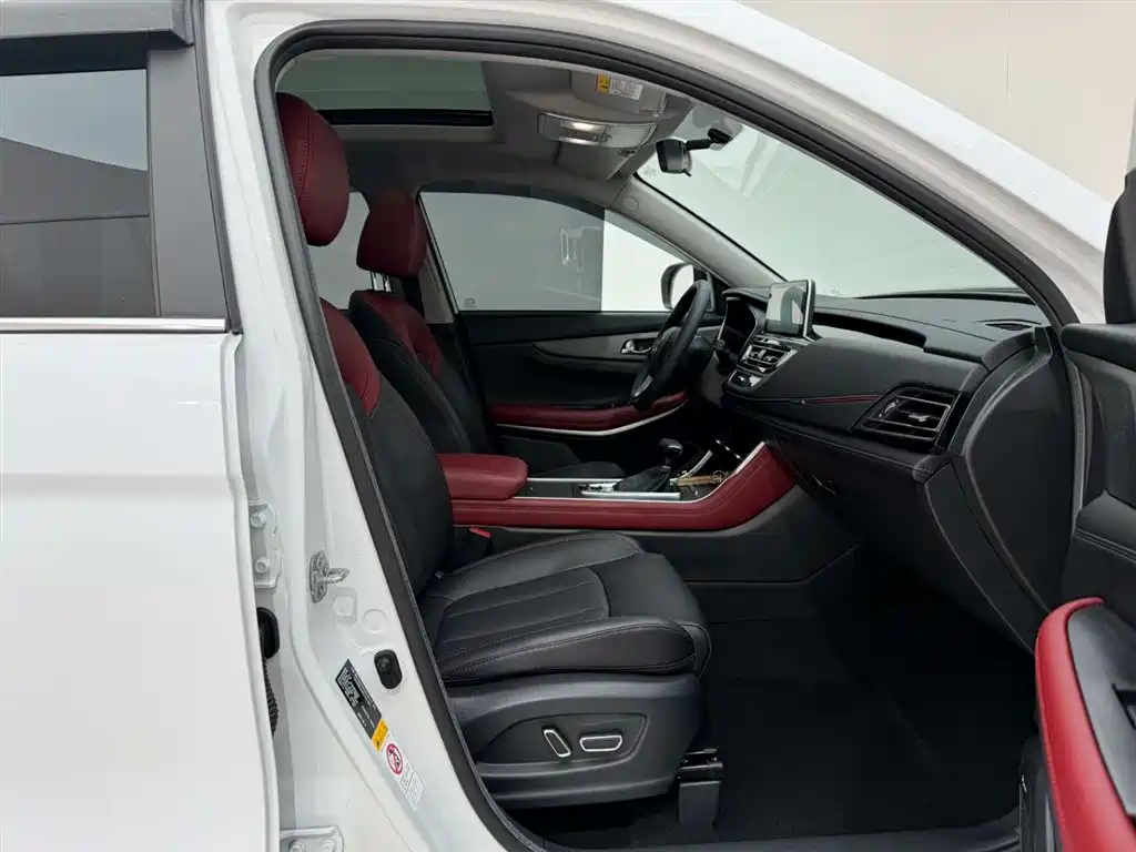 CHANGAN CS75