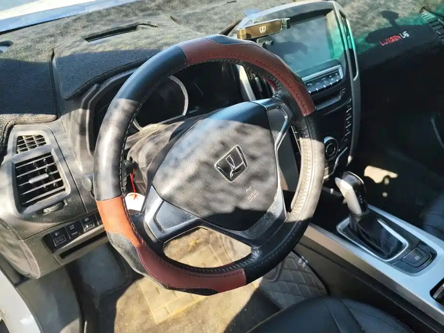 Luxgen U6 SUV 2014 2014 1.8T Fashion