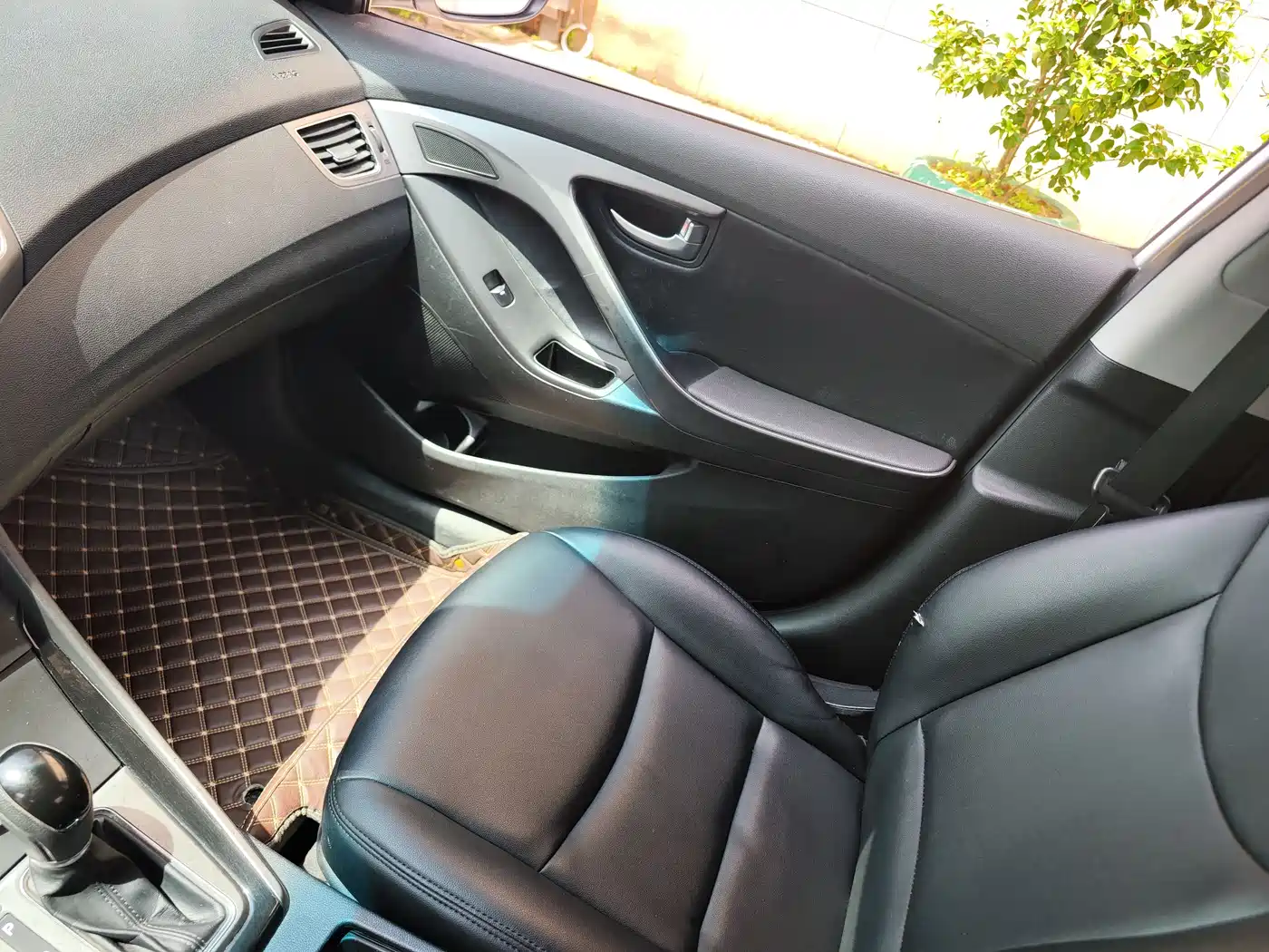 Hyundai Langdong 2015 1.6L Auto Premium фото 10