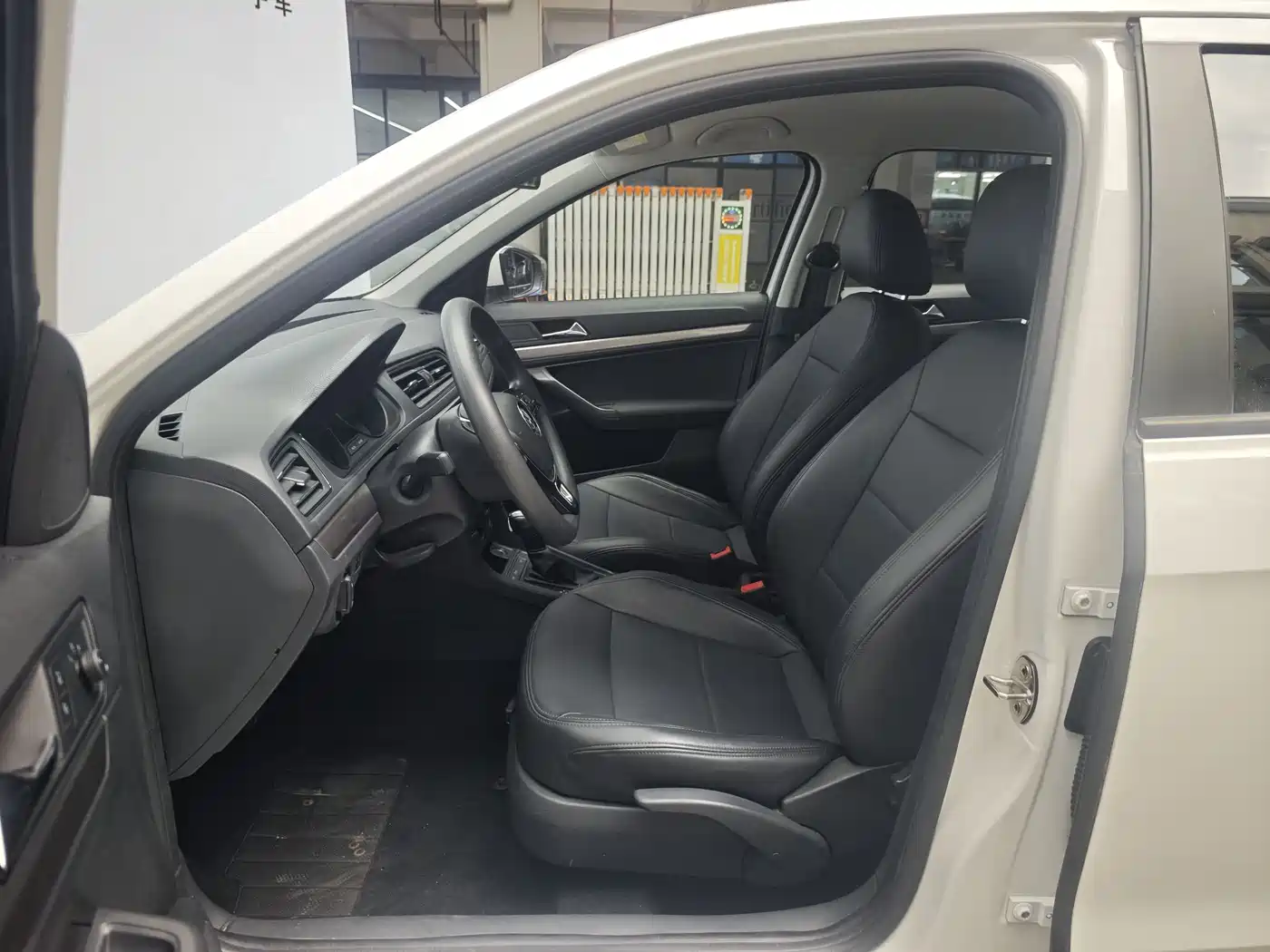 Volkswagen Lavida 2019 Lavida Start 1.5L Auto Trend (China VI) фото 8