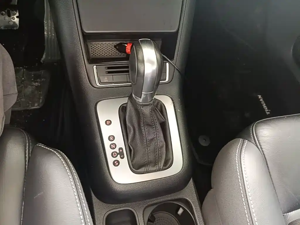 Volkswagen Tiguan 2016 Model 300TSI Automatic 2WD Comfort Edition фото 14