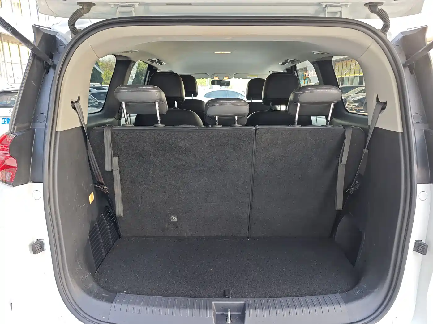 SAIC Maxus Maxus G50 2023 Model 1.5T Manual Joyride A фото 12