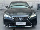 Фото 1 - Lexus LS