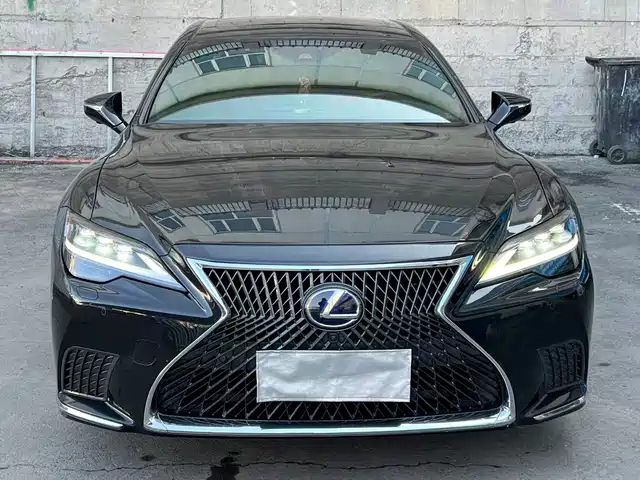 Lexus Lexus LS 2023 500h Excellence Edition