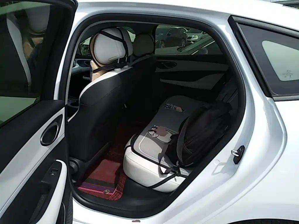 BYD Hai Bao 05 DM-i 2025 DM-i Smart Drive Edition 55KM Luxury фото 17