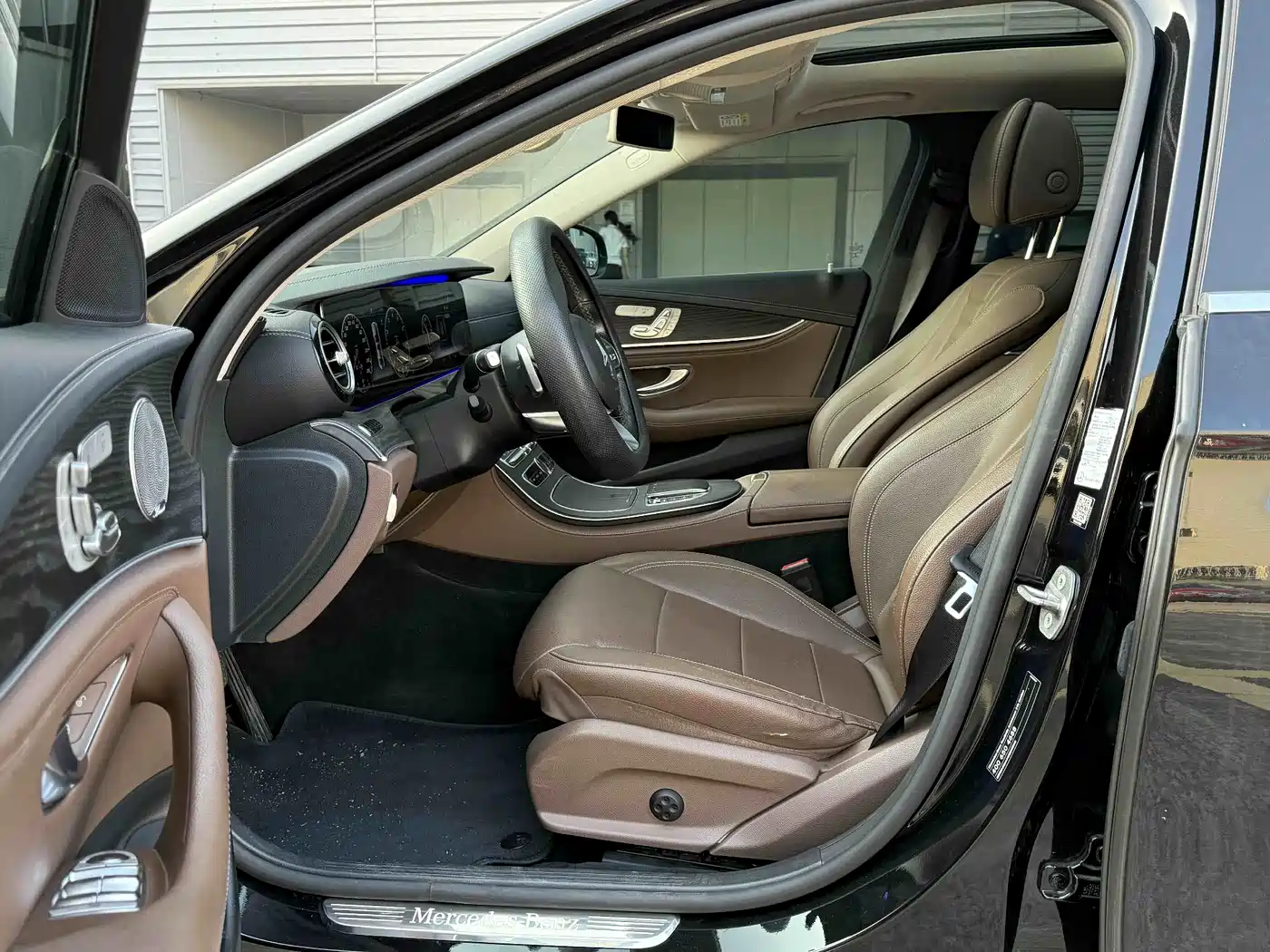 Mercedes-Benz E-Class 2020 Facelift E 300 L Sport Exclusive фото 13