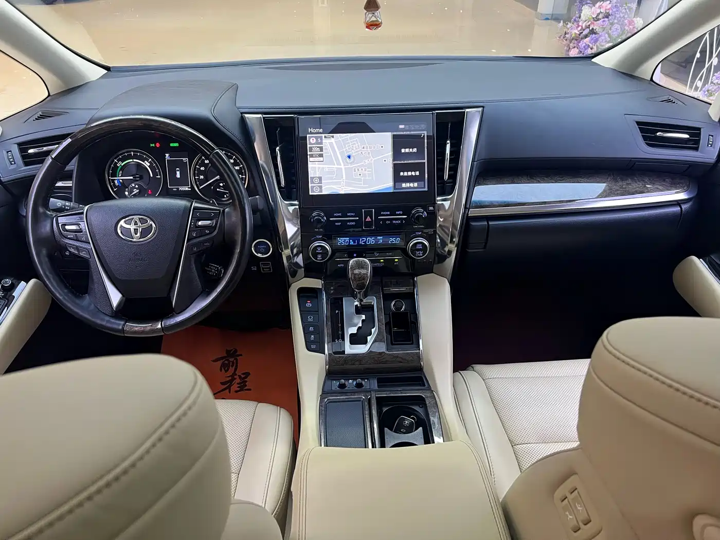 Toyota Alphard 2021 Hybrid 2.5L Luxury фото 14