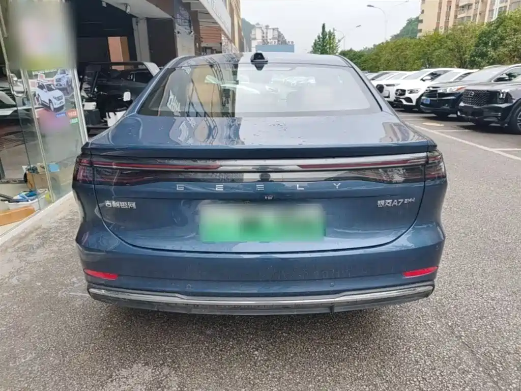 Geely Galaxy Galaxy A7 2025 EM-i фото 6