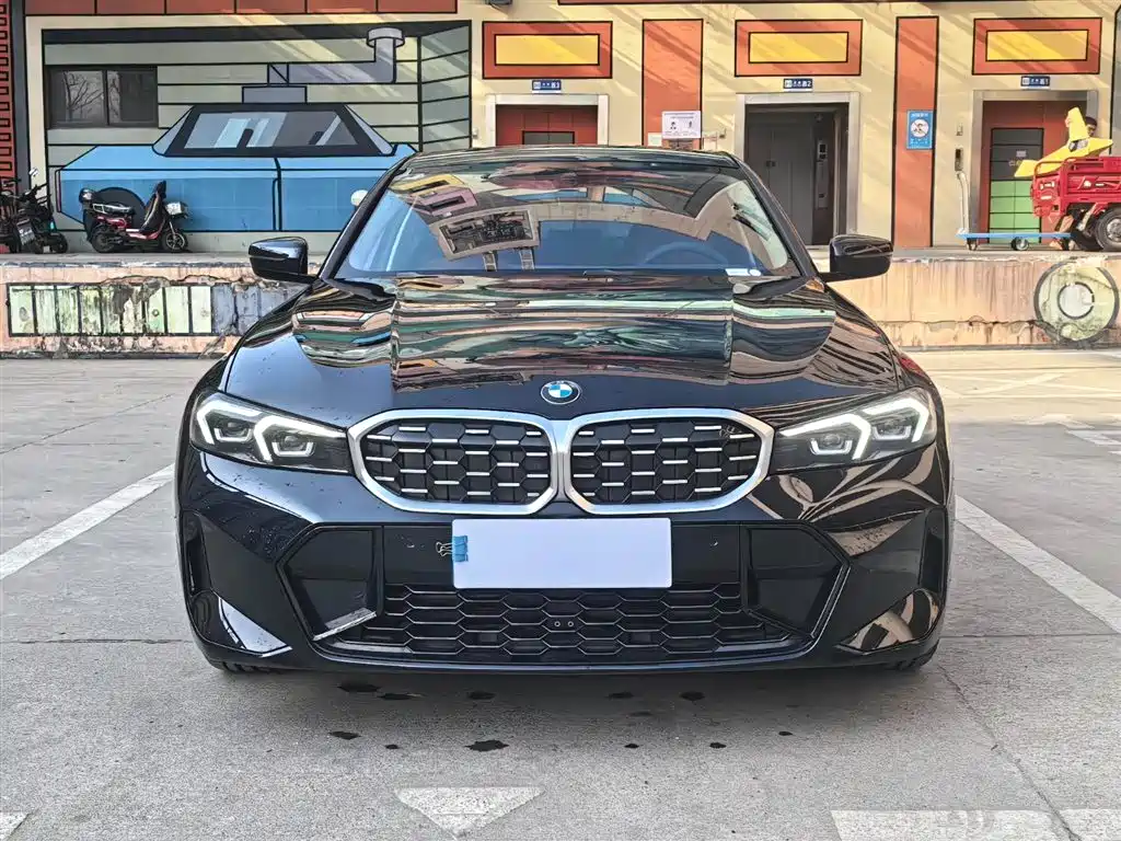 BMW 3 Series 2023 325i M Sport Package фото 2