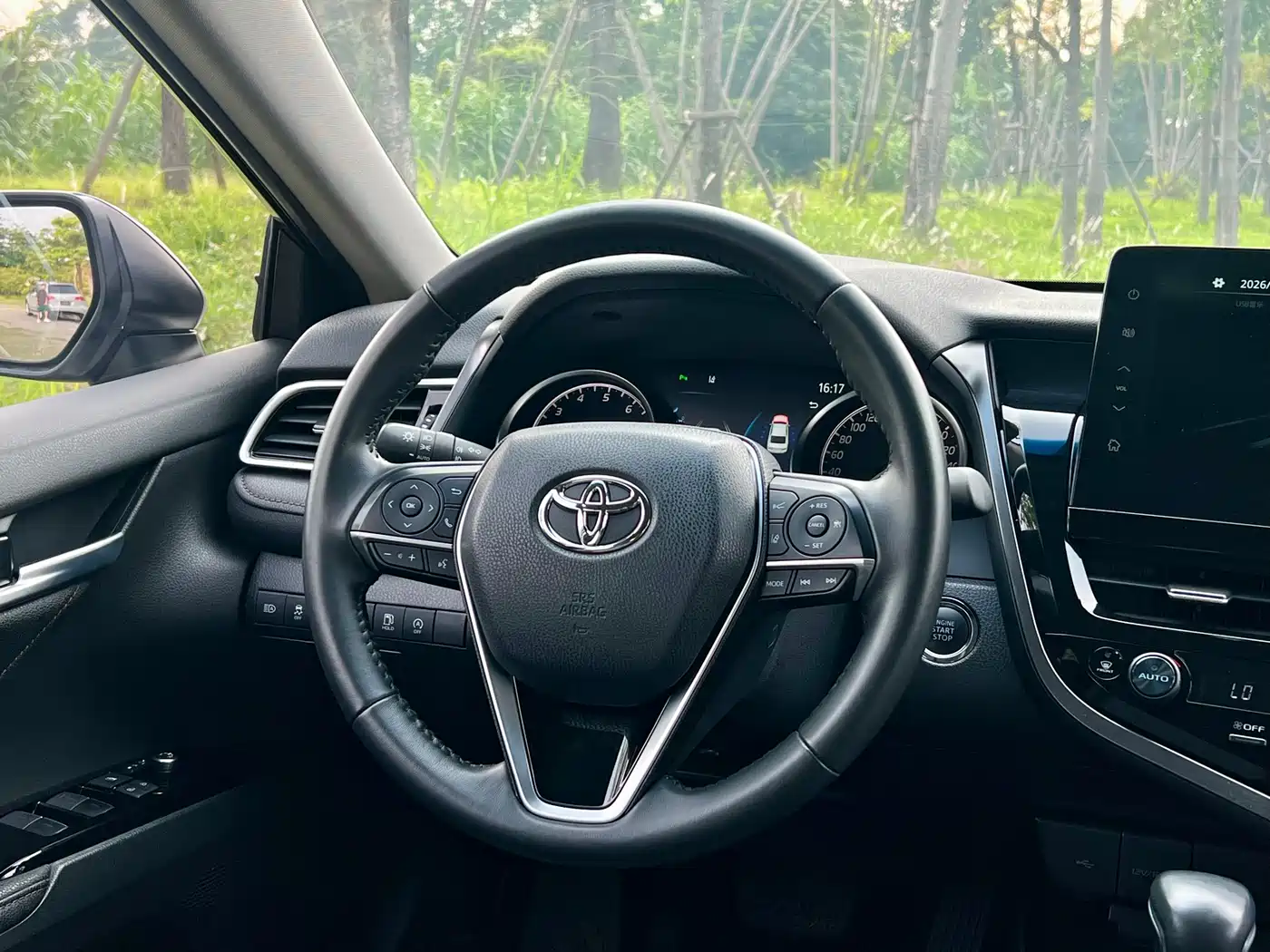 Toyota Camry 2021 2.0G Luxury Edition фото 11
