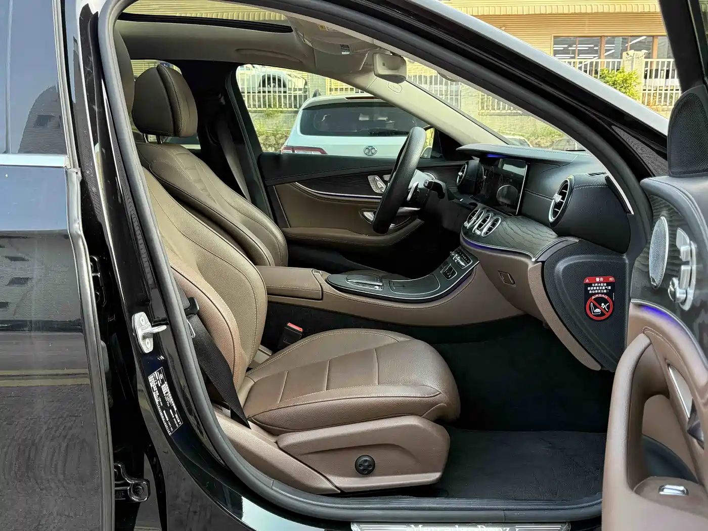Mercedes-Benz E-Class 2020 Facelift E 300 L Sport Exclusive фото 14