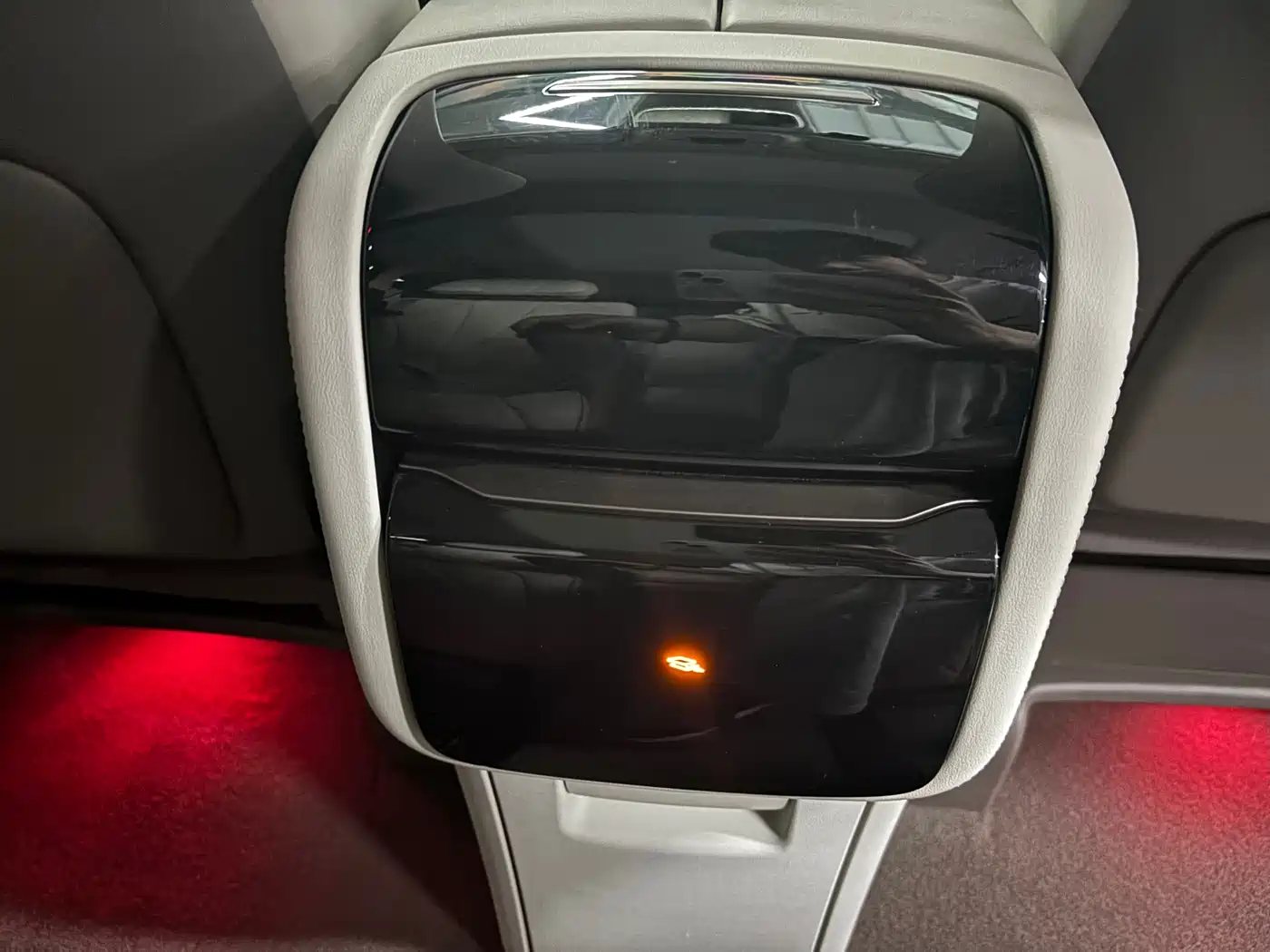 Denza D9 2022 DM-i 970 AWD Flagship фото 12